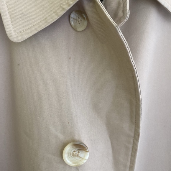 Burberry Vintage Trench Coat - Picture 11 of 14